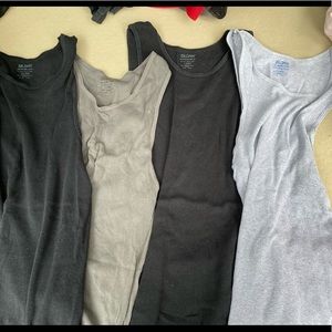 Bundle of 4 men’s XXL tank top
